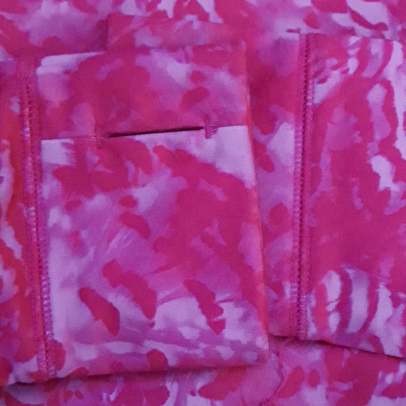 Under Armour - Picture 3 of 3